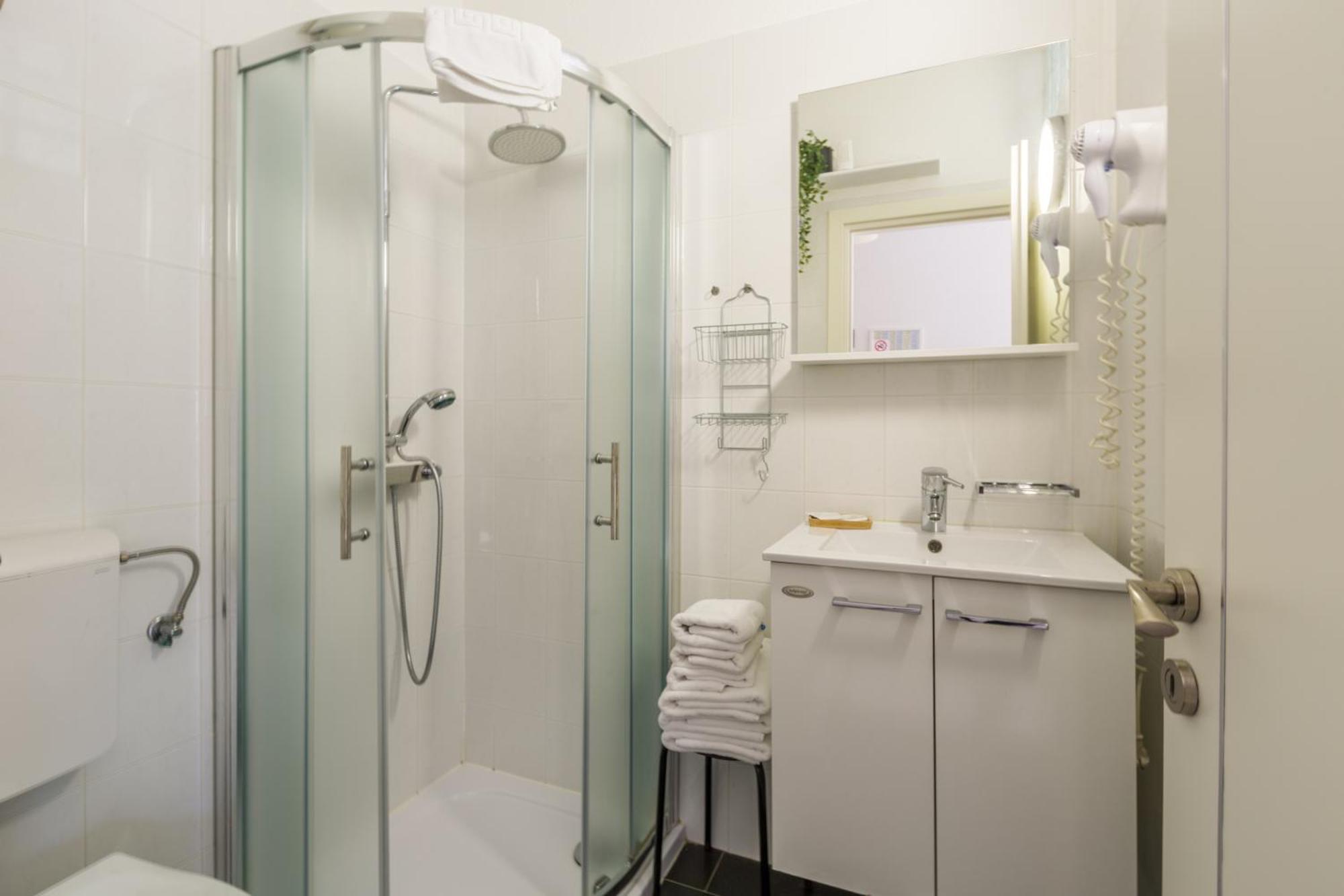 Trbovic Apartments Peaceful Stay With Free Parking, Pet-Friendly, And Bike Storage In Umag Exterior foto